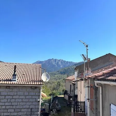 Chez Lulu Cosy. Cozzano